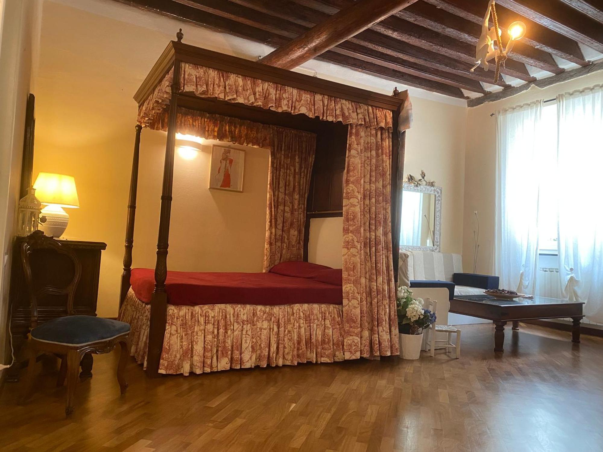 Tower House Acquario Apartment
